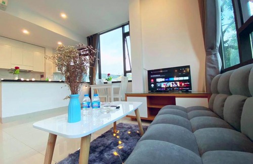 Trang Tien Apartment | May - AMAYZING SKY VIEW