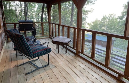 Bluff Mountain Cabin | May Last Minute Deals!