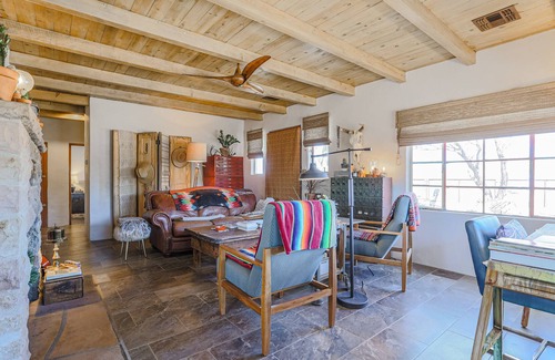 Wickenburg House | May-Sept Summer Rental/Dog Friendly/Horse Stalls/Month to Month