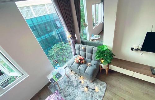 Hai Ba Trung House | May - Street View