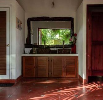Flores Cabin | Mayagloo