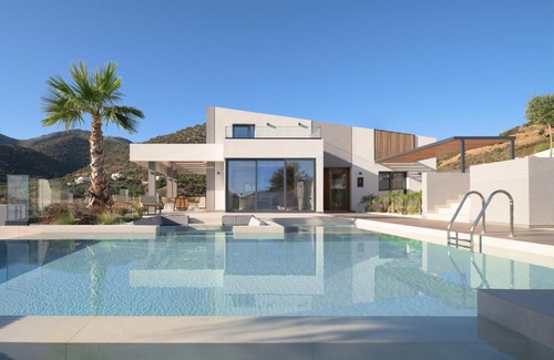 Bali Villa | Mayana Luxury Villa, an infinite blue experience, by ThinkVilla