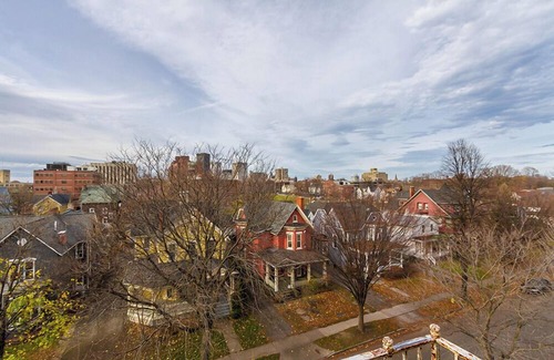 Downtown Rochester Apartment | Mayflower 301 Beautiful Apartments in Rochester
