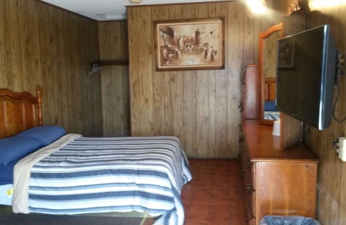 Milford Hotel | Mayflower Motel Milford
