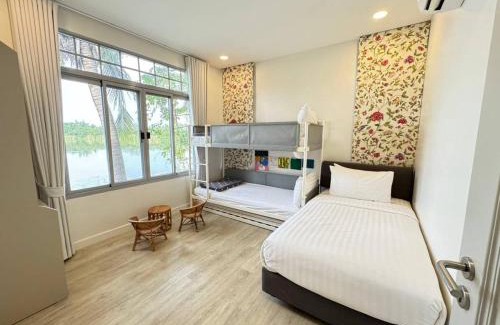 Ongkharak Hotel | Mazecape