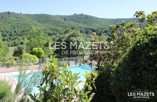Saint-Martin-de-Bromes Apartment | Mazet l’Olivier