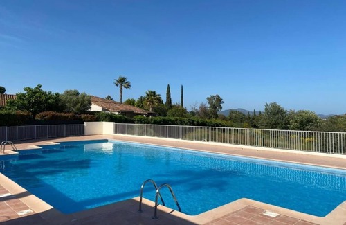 La Rouviere House | Mazet Provençal Climatisé Dans Domaine Privé au Calme et à 8 Minutes de la Plage