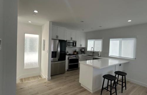 Sand Section Apartment | MB Modern Sand Section Sea View