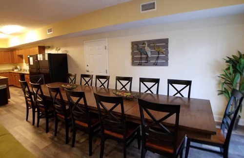 Myrtle Beach Condo | MBV 6Br/5Ba - 302B