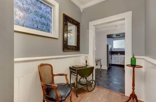 Historic District - North Apartment | McDonough Place - Historic | Quiet | Chic