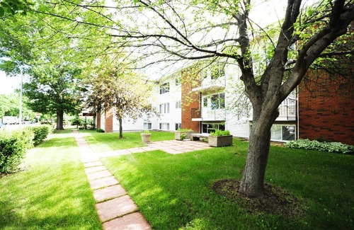Jasper Place Apartment | McKinnon Pointe #309