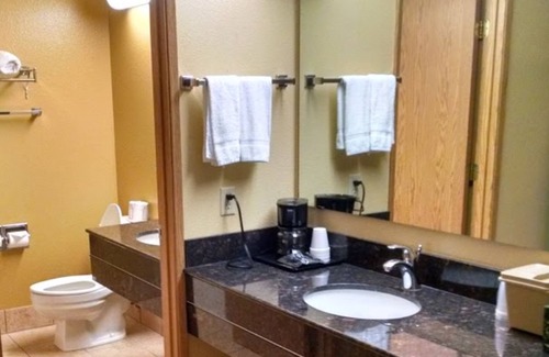McMinnville Hotel | McMinnville Inn