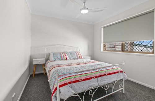 Redcliffe Apartment | McNaughton Townhouse