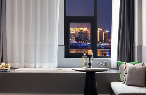 Yuzhong Hotel | Mcsrh Hotel -Chongqing Shibati