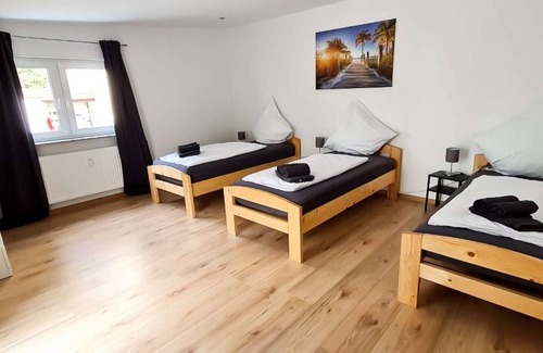 Magdeburg Apartment | MD03 * 3 rooms * 6 beds * free Netflix