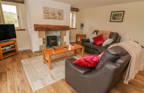 Cowling House | Meadow Cottage