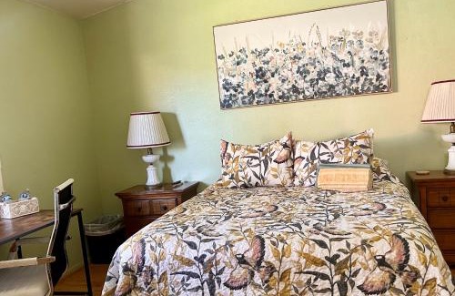 Hemet House | Meadow Harvest Suite with TV and private bathroom