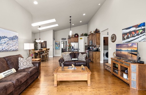 Columbia Falls Condo | Meadow Lake Country Escape | 2 Bed, 2 Bath