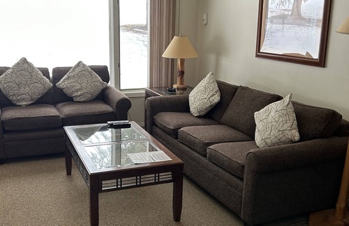 Columbia Falls Resort | Meadow lake Resort