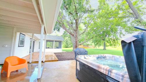 Bridgman House | Meadow Sunrise