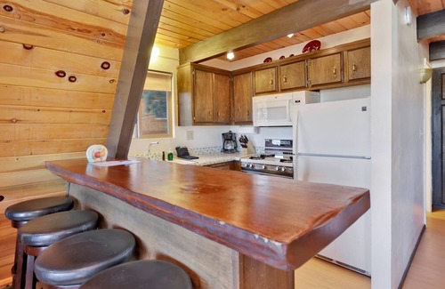 Whispering Forest Cabin | Meadow View Chalet- Ultra Serene Shay Meadow Location