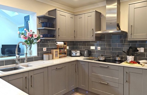 Chalford House | Meadow View - Cotswolds