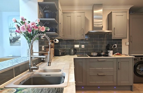 Chalford House | Meadow View - Cotswolds