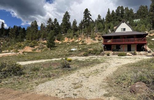 Meadow View Heights House | Meadow View Sanctuary