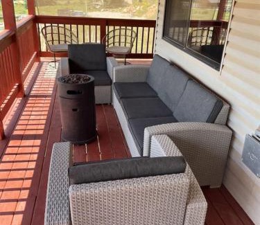 Meadow View Heights House | Meadow View Sanctuary