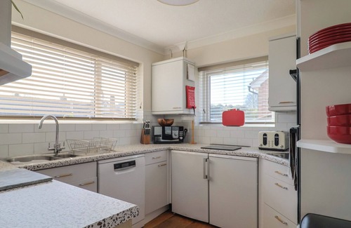 Owermoigne Cottage | MEADOWS END, pet friendly, character holiday cottage in Broadmayne