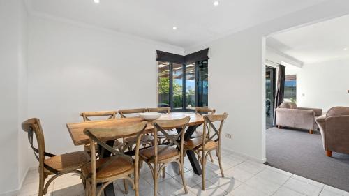 Wanaka House | Meadowstone Family Retreat - Wanaka Holiday Home