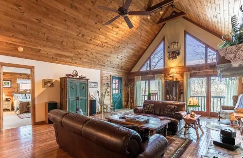 Seven Devils House | Meagan's Loft