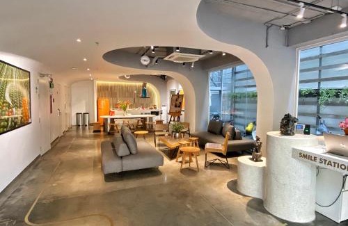 Ben Nghe Hotel | MEANDER Saigon