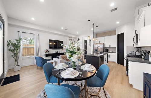 OST - South Union House | Med Center Retreat Near Downtown | Games WiFi Desk