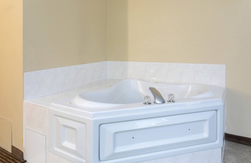 Kutzky Park Hotel | Med City Inn & Suites - Mayo Clinic Area