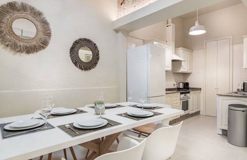 El Medano House | Medano Surfers Cove Rooftop & Jacuzzi Holiday Home
