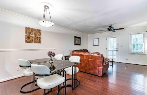Southeast Raleigh House | Medical worker special - wakemed 5min drive unit