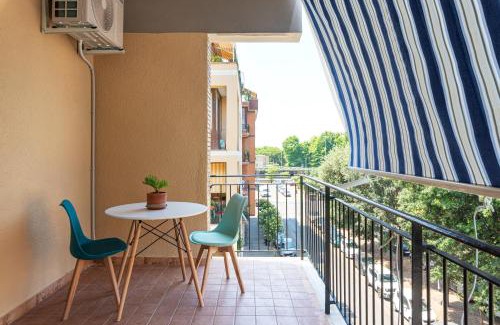 Quartiere XXXIV Lido di Ostia Levante Apartment | MediterraneaHouse Train Close By