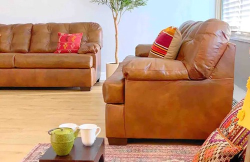 East New York Condo | Mediterranean Staycation w/ Private Balcony