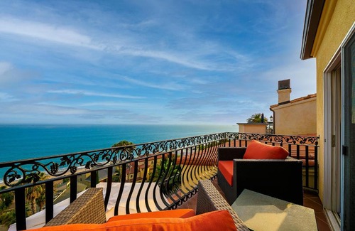 Eastern Malibu House | Mediterranean Villa