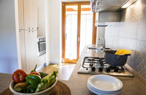 Cupra Marittima Apartment | Medusa Suite - Finely furnished apartment with Pool, Gymnasium, Wi-Fi
