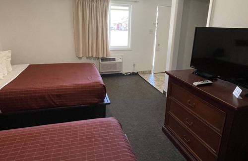 Meeker House | Meeker, Colorado - Hotel Room #112