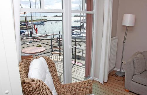 Lemkenhafen Hotel | Meerblick Lemkenhafen