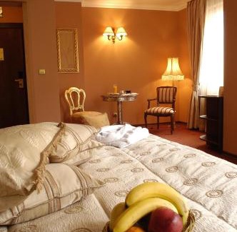 Lozenets Hotel | Meg-Lozenetz Hotel