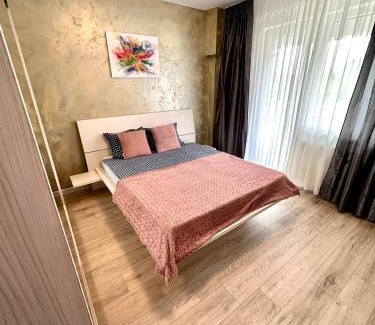 Sector 4 Apartment | Mega Rossa Residence