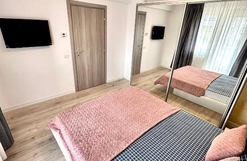 Sector 4 Apartment | Mega Rossa Residence