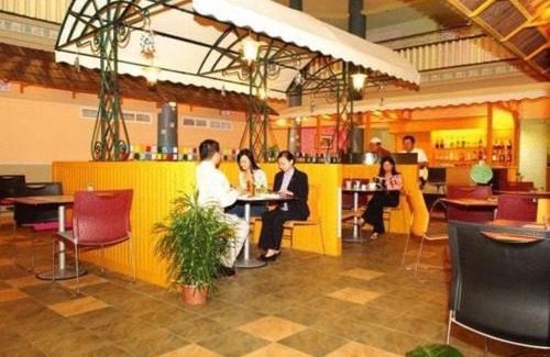 Tanjung Aru Hotel | Megah D'aru Hotel