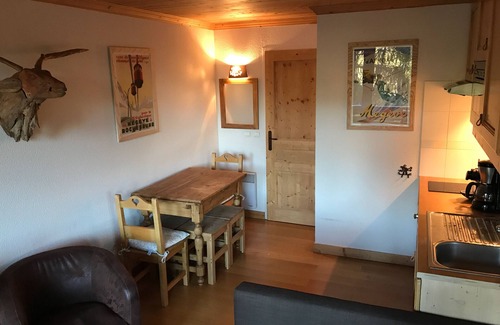 Megeve Apartment | Megève - Apartment 2 bed. (near center) - Wifi - Parking at the foot of the slopes