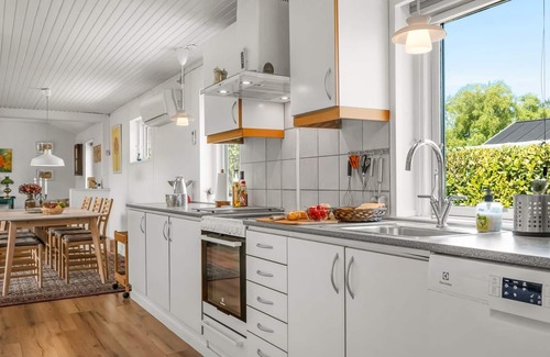 Egense House | "Meindor" - 240m to the fjord by Interhome