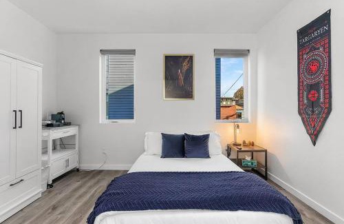 Capitol Hill Apartment | Meleys' Crimson Keep: Driftmark's Suite